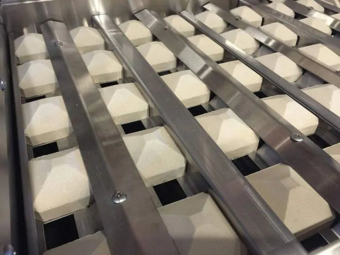 32" Delta Heat Gas Grill - D Model